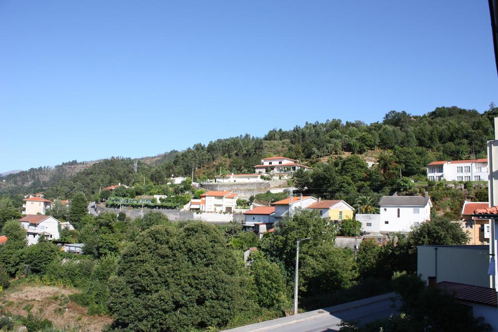 Alojamento Albino Pinto Terras de Bouro Buitenkant foto